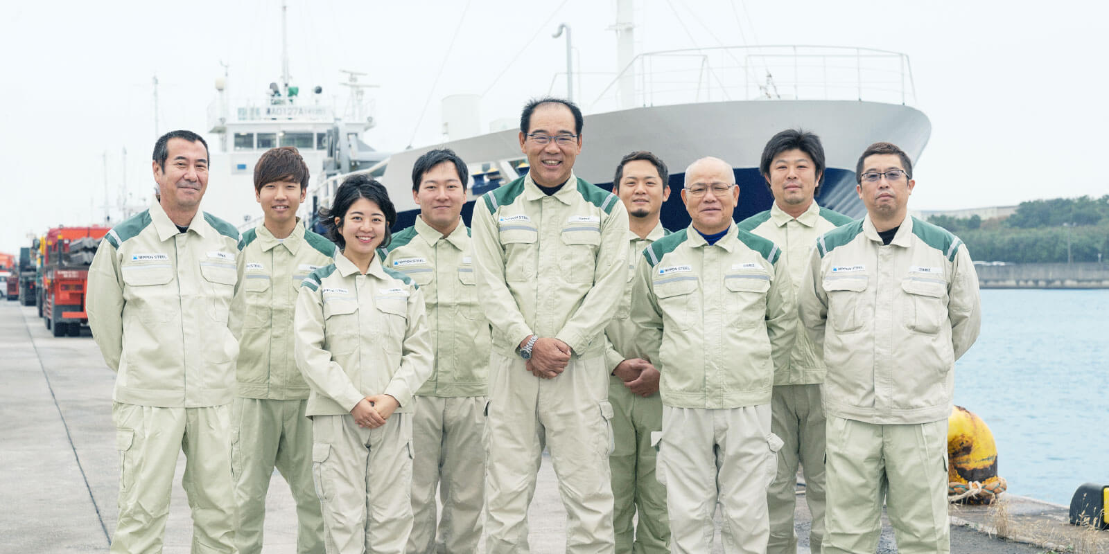 採用担当者と鉄翔丸の船員たち